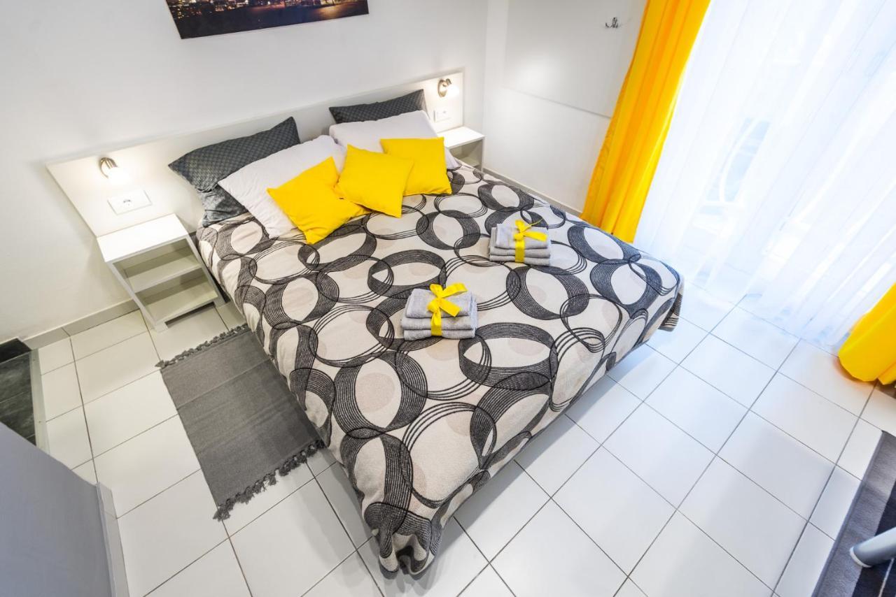 Black & Yellow Centrally Located Studio 诺威萨 外观 照片